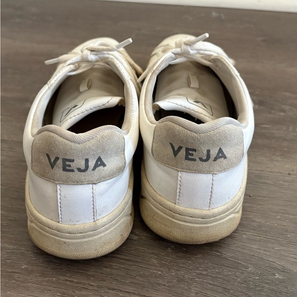 VEJA Campo Sneaker